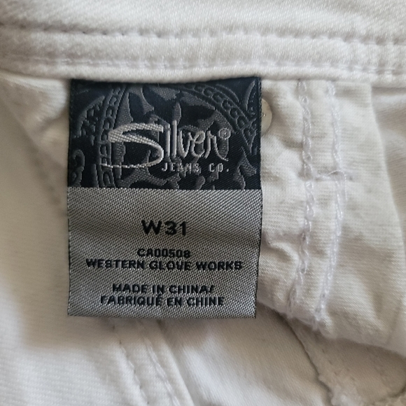 SILVER Jeans Co Distressed Aiko Mid Shorts Size 31 in White - Picture 11 of 16